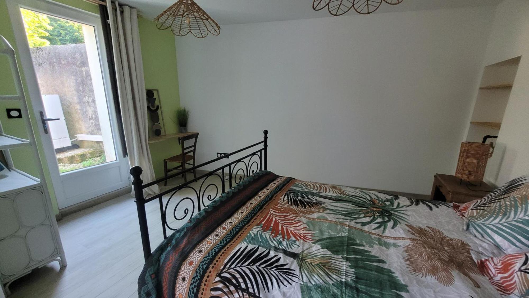 Le Truc En Plus, Accessibles Pmr, Appartement 45 M2 Mitoyen Dans Une Maison Avec Un Autre Appartement Guérard Extérieur photo